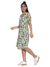 Load image into Gallery viewer, Rena Love Choker Cut Printed Dress